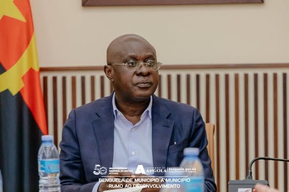 GOVERNADOR RECEBE CONSELHO DE IGREJAS CRISTÃS EM ANGOLA