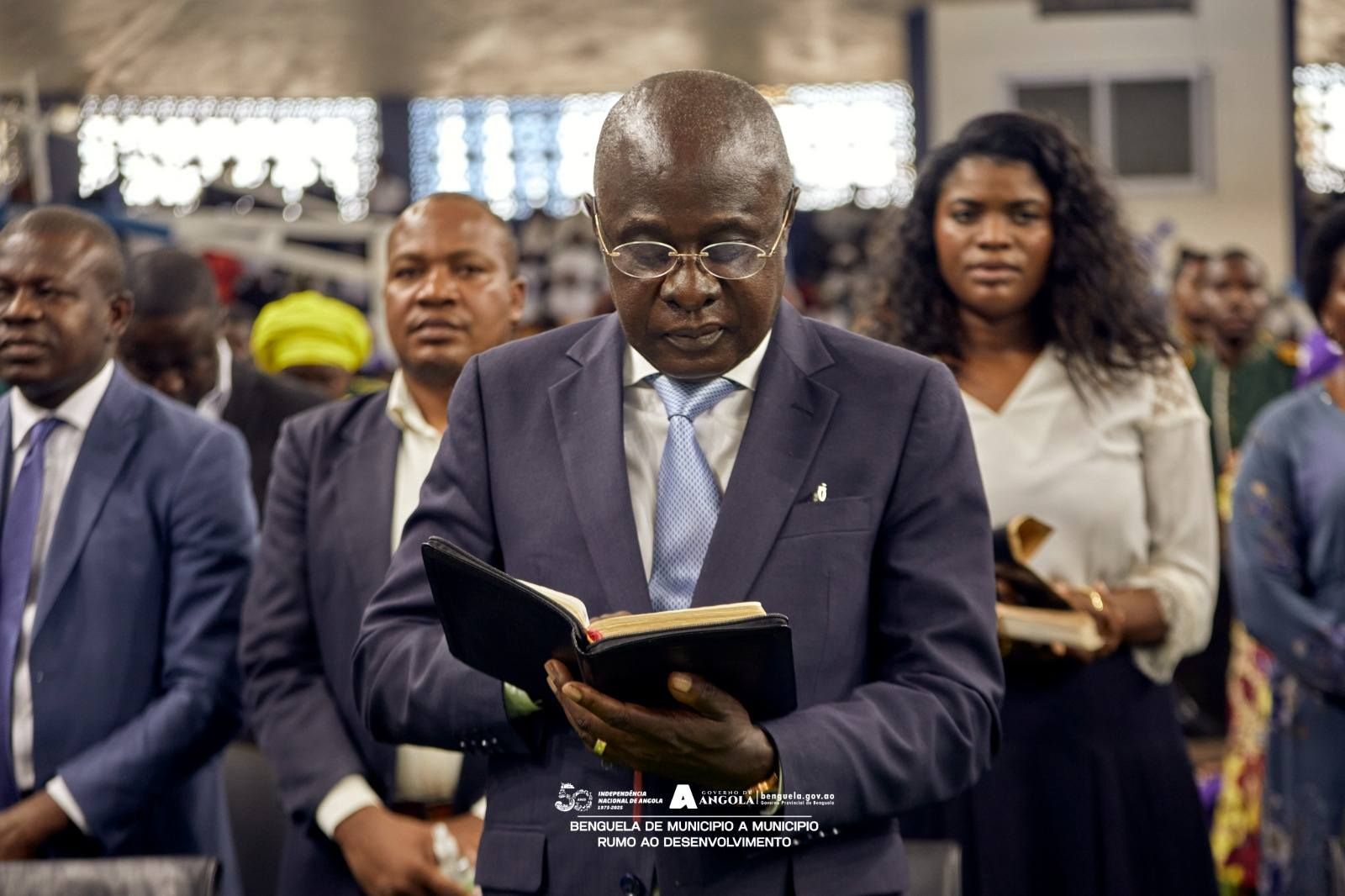 CULTO ECUMÊNICO REUNE CENTENAS DE FIÉIS PARA CELEBRAR OS 50 ANOS DA INDEPENDÊNCIA NACIONAL