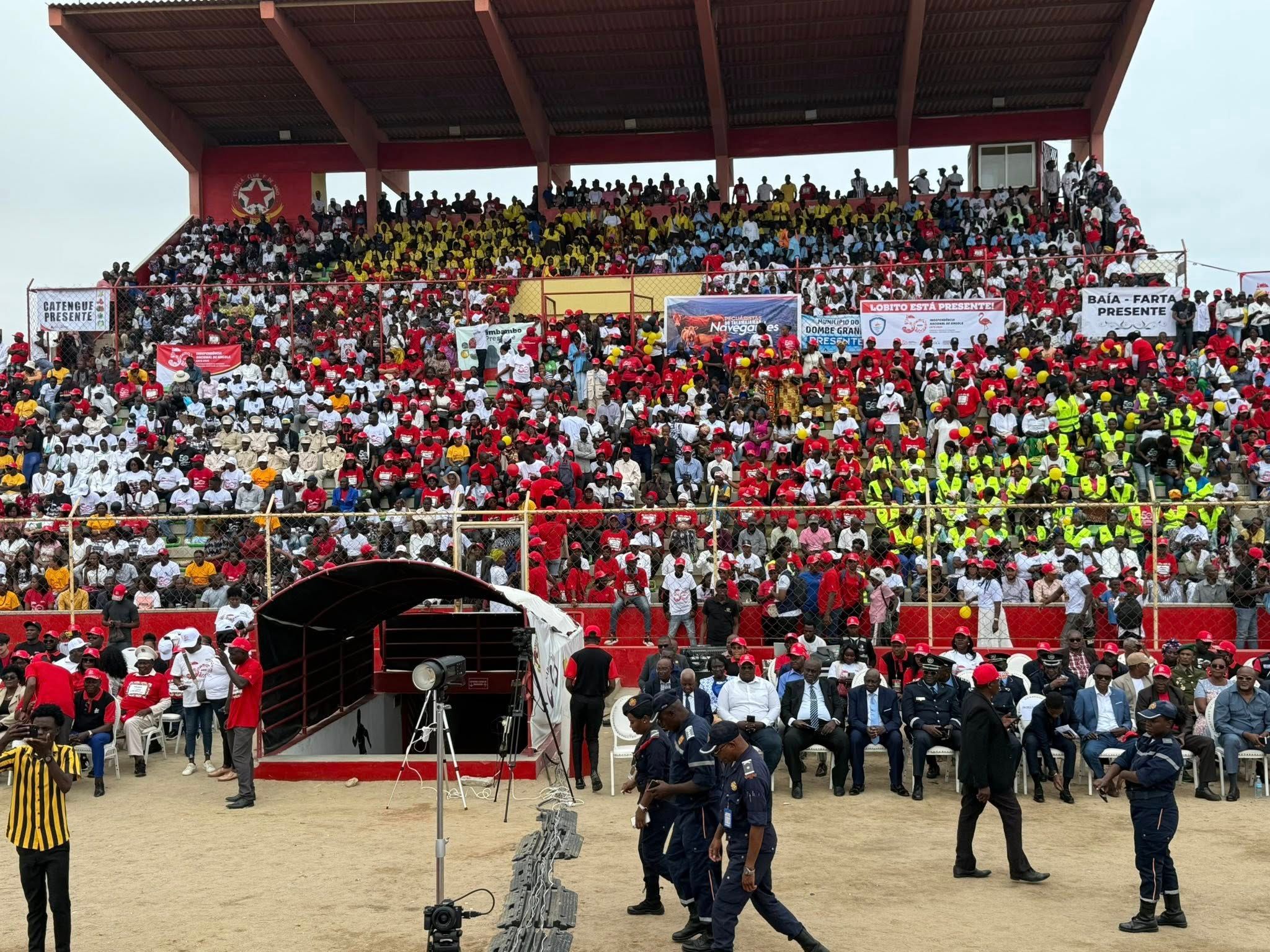 MOMENTOS QUE MARCARAM O ACTO PROVINCIAL DE COMEMORAÇÃO DA INDEPENDÊNCIA NACIONAL