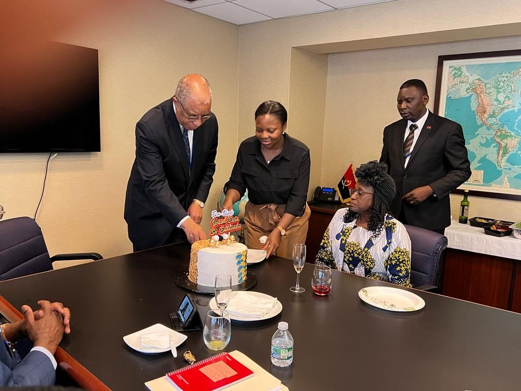 Apresentação do Representante Permanente, Sua Excelência Embaixador Francisco José da Cruz, aos diplomatas e funcionários de recrutamento local