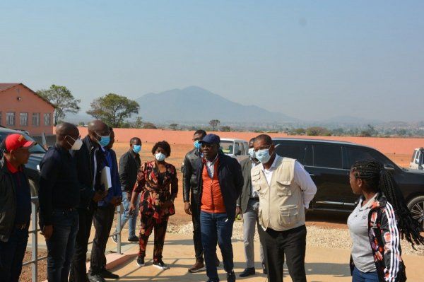 VISITA À ESCOLA DE 24 SALAS DE AULAS AO MUNICÍPIO DA QUIBALA