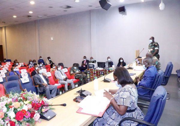 Huila Técnicos do Sector da Defesa Nacional e Veteranos da Pátria Beneficiam de Formação