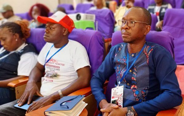 DISCUSSÕES SOBRE O DESENVOLVIMENTO DO CUANZA NORTE