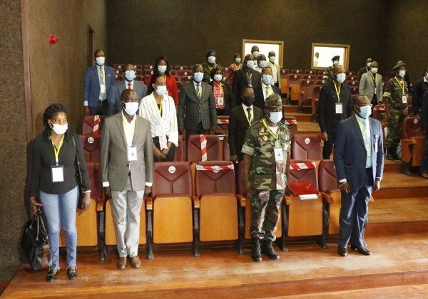 Cerimónia de entrega das Ossadas das Vítimas do conflito de 27 de Maio 1977