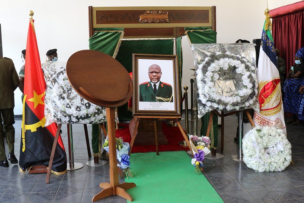 HOMENAGEM AO MALOGRADO TENENTE-GENERAL REFORMADO, TRINDADE SALVADOR