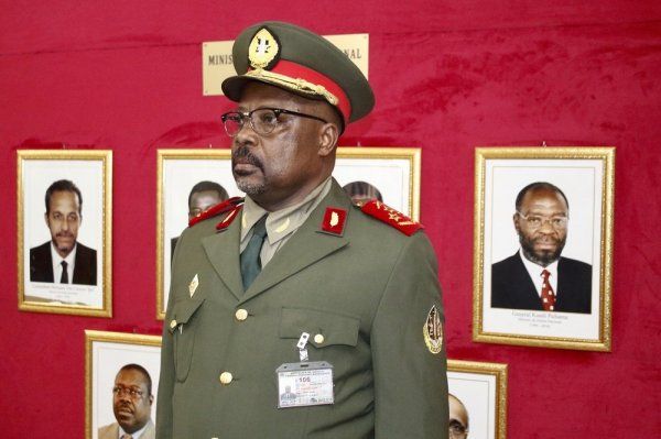 NOVO INSPECTOR DA DEFESA NACIONAL- GENERAL DINIS SEGUNDA LUCAMA