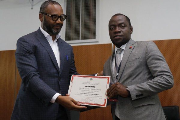 1º CURSO DE SEGURANÇA ECONÓMICA