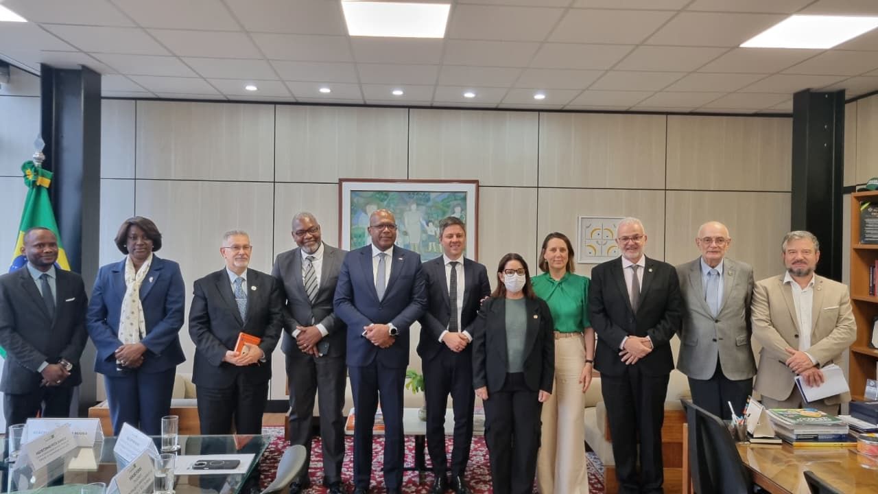 Angola e Brasil reforçam cooperação no ensino superior, ciência, tecnologia e inovação