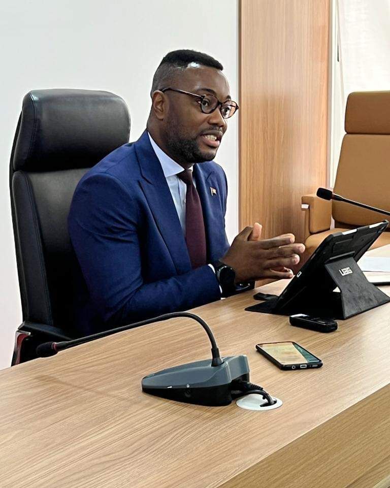 ARRANCARAM OS EXAMES NACIONAIS EM ANGOLA