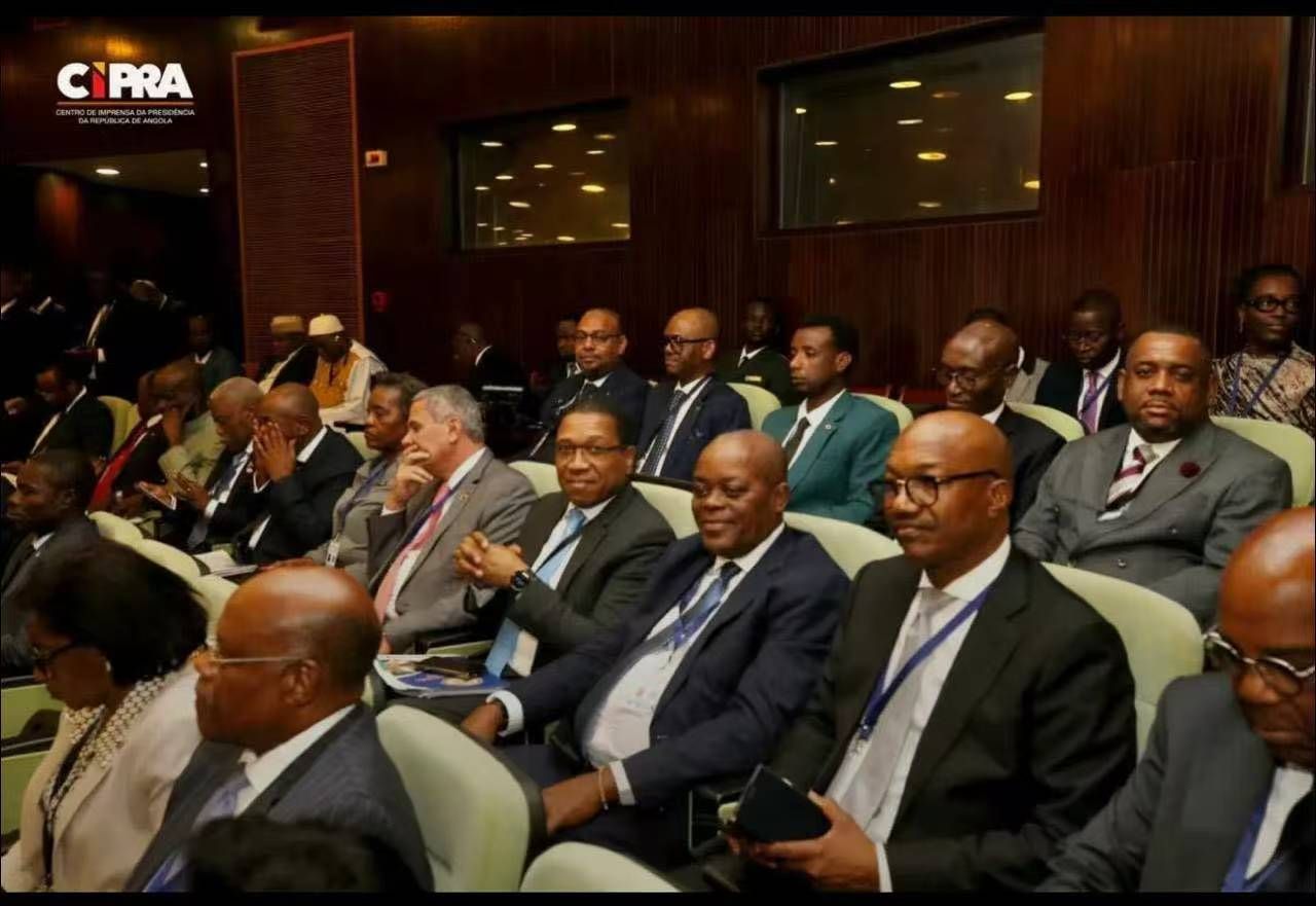Membros da comitiva presidencial à XI CIMEIRA dos CHEFES DE ESTADO e de GOVERNO em Malabo