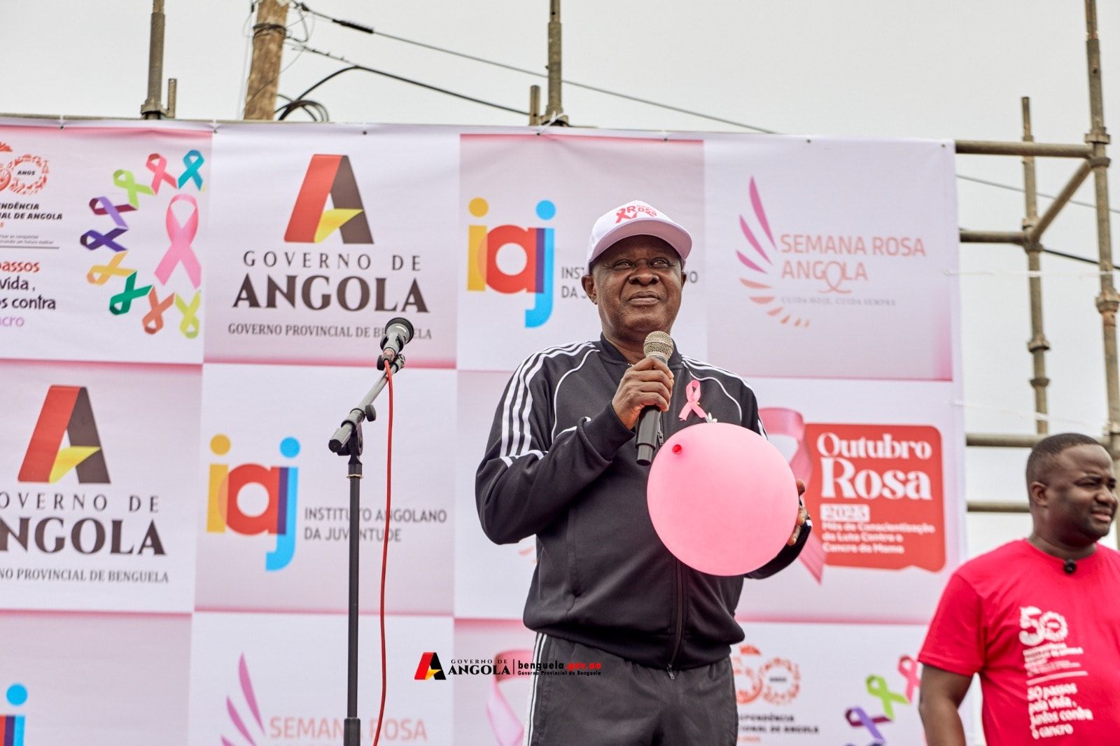 BENGUELA MARCHA PELA VIDA NA CAMINHADA ROSA