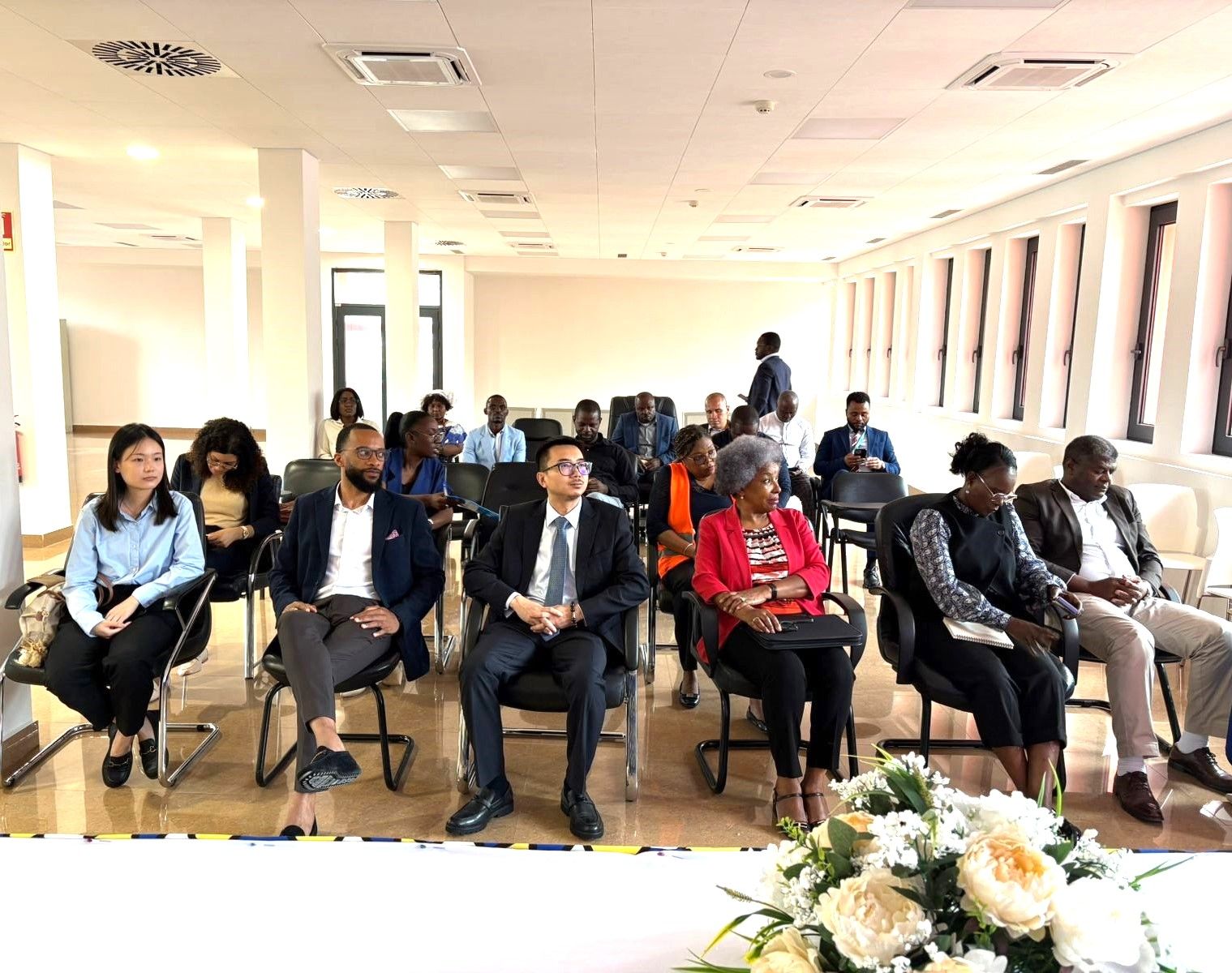 Empresa chinesa Huawei visita estruturas do MESCTI