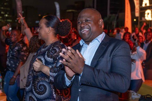 TOUR ANGOLA QUE CANTA DO EMBLEMÁTICO E RESILIENTE PAULO FLORES 08 de Outubro de 2024