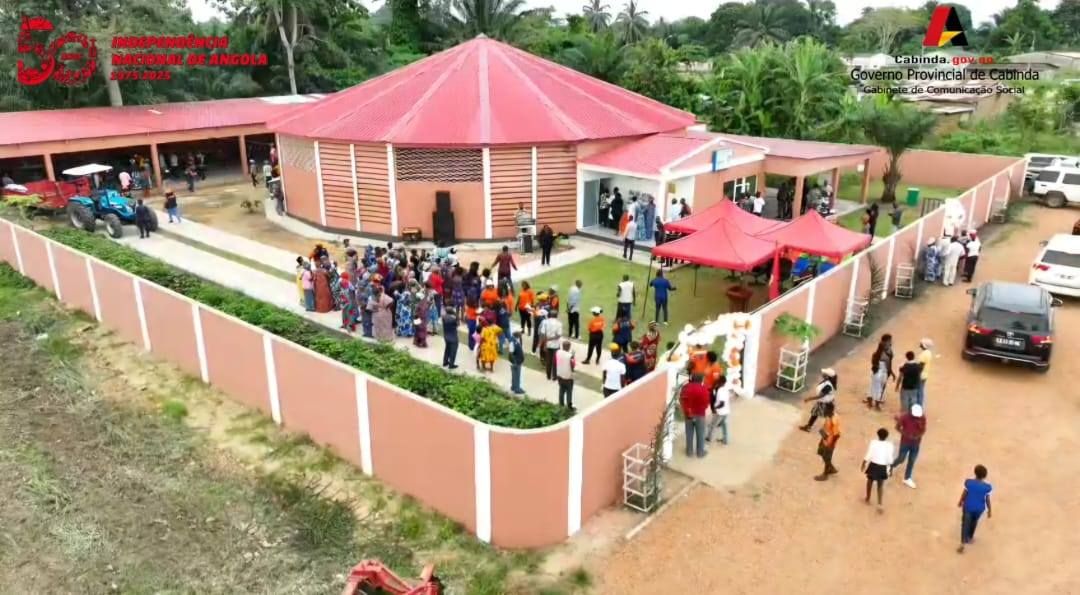 CENTRO DE TREINAMENTO E PROCESSAMENTO DA MANDIOCA INAUGURADO PELA GOVERNADORA PROVINCIAL SUZANA ABREU DÁ EMPREGO A 40 MULHERES NO MALEMBO