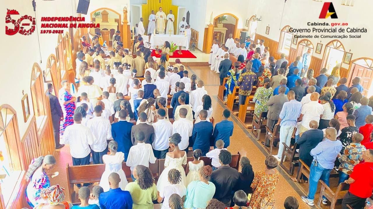 PÁSCOA: GOVERNADORA PROVINCIAL SUZANA ABREU FESTEJA A RESSURREIÇÃO DE JESUS CRISTO COM CRISTÃOS DA PARÓQUIA SANTA MÓNICA NO SIMINDELE