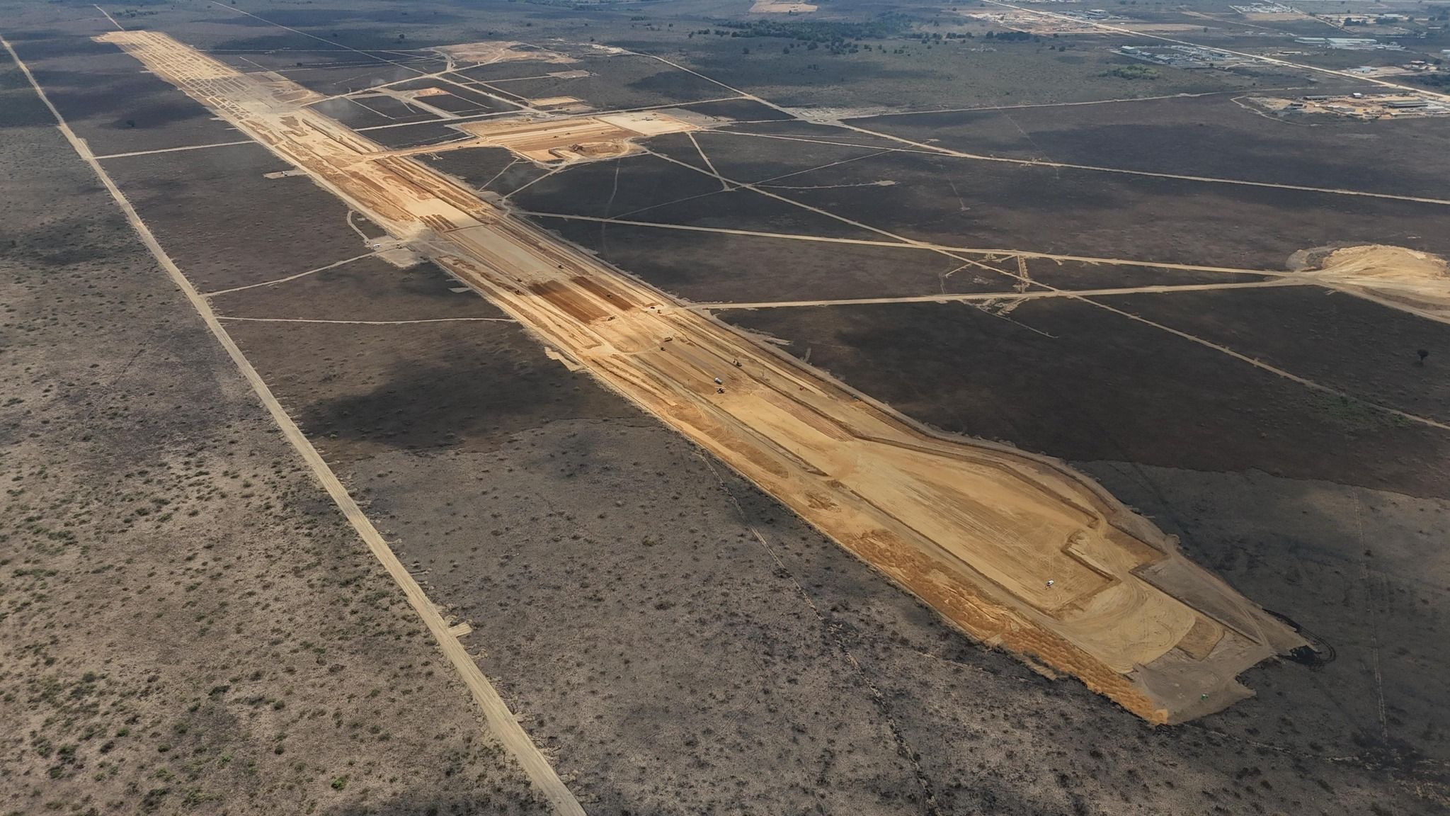 NOVO AEROPORTO INTERNACIONAL AVANÇA A RITMO SATISFATÓRIO