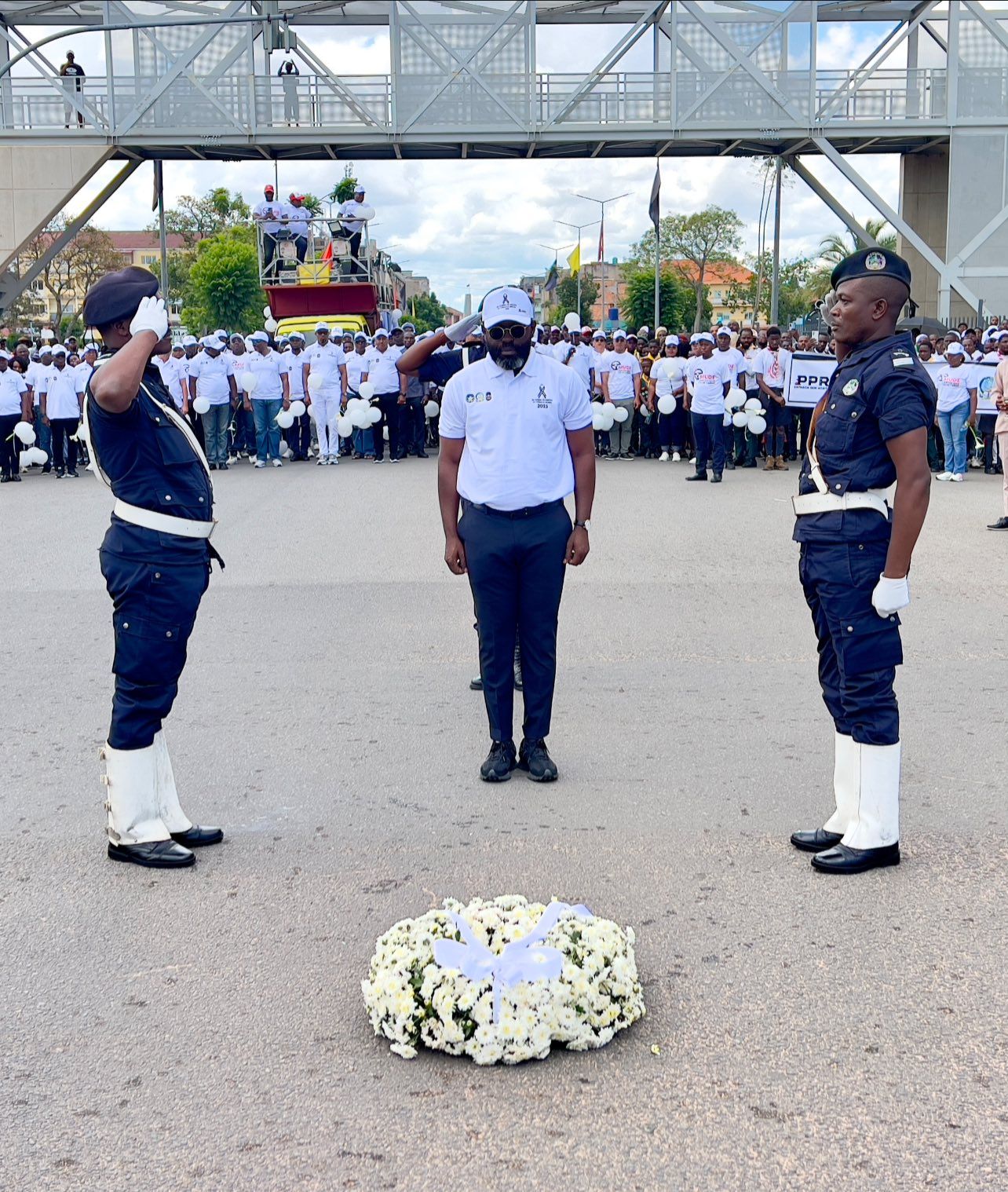 MARCHA NO HUAMBO ASSINALA O DIA MUNDIAL EM MEMÓRIA DAS VÍTIMAS NAS ESTRADAS