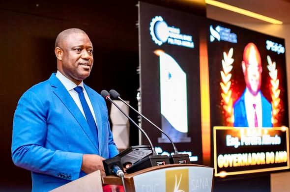 PRÉMIO PERSONALIDADE POLÍTICA ANGOLA