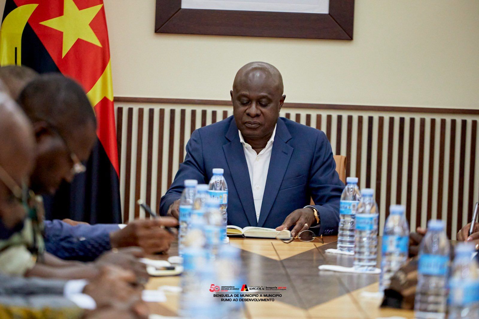 GOVERNADOR PROVINCIAL DE BENGUELA, MANUEL NUNES JÚNIOR CONCEDE AUDIÊNCIA AO SECRETÁRIO DE ESTADO PARA A PROTECÇAÕ DOS OBJECTIVOS ESTRATÉGICOS