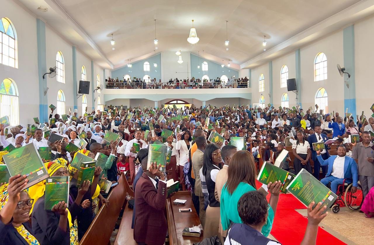 DESTACADO PAPEL DA BÍBLIA NA PROMOÇÃO DE VALORES ESPIRITUAIS E SOCIAIS