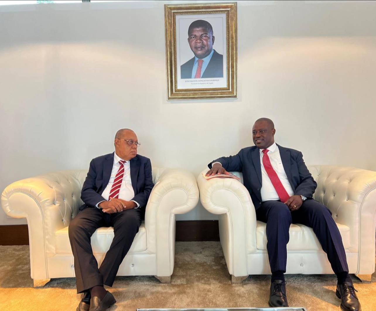 PROCURADOR-GERAL DA REPÚBLICA TRABALHA NO HUAMBO