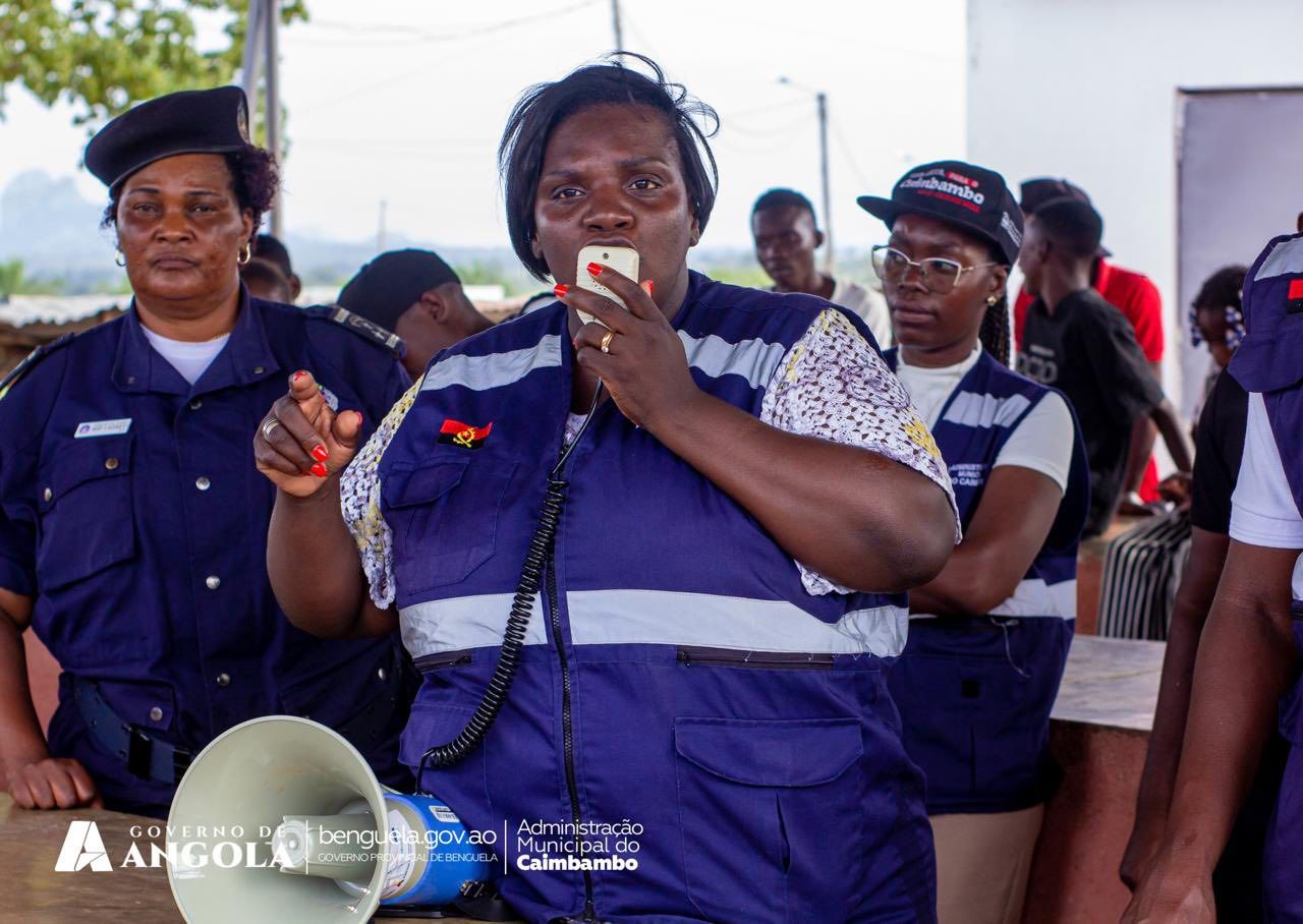ADMINISTRADORA MUNICIPAL DO CAIMBAMBO CONSTATA FUNCIONAMENTO DOS MERCADOS INFORMAIS