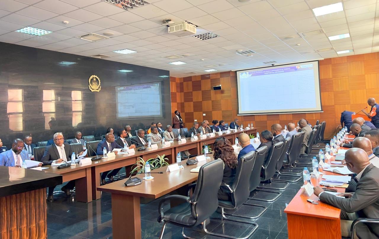 GOVERNADOR PEREIRA ALFREDO DEFENDE REFORÇO DAS ACÇÕES DE SEGURANÇA RODOVIÁRIA PARA REDUÇÃO DE ACIDENTES