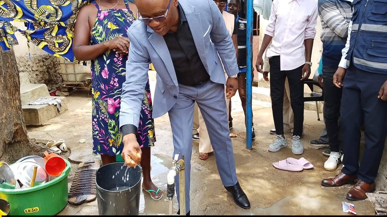 ADMINISTRAÇÃO MUNICIPAL DO BIÓPIO RESTAURA ABASTECIMENTO DE ÁGUA POTÁVEL NA ZONA A