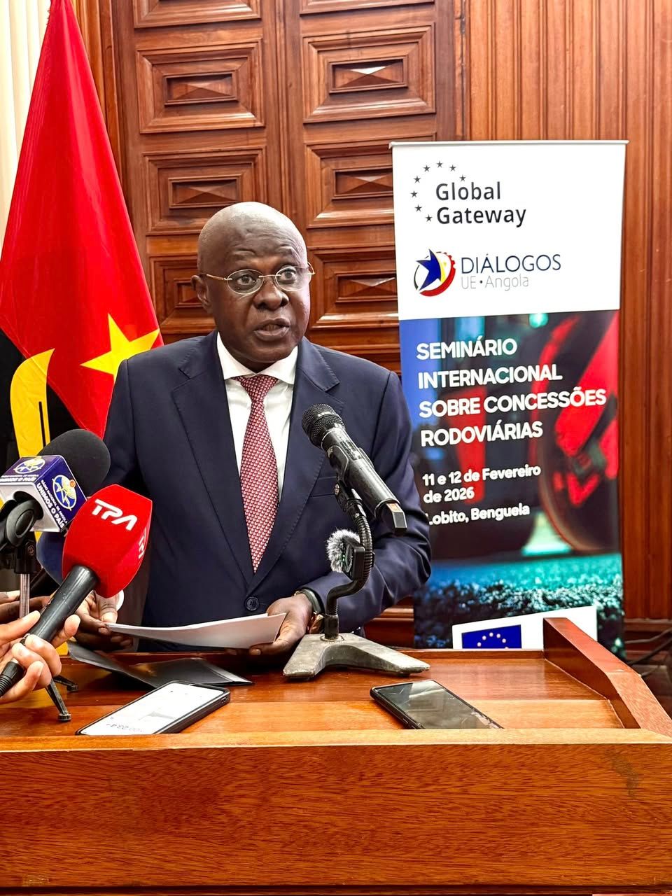 GOVERNADOR MANUEL NUNES JÚNIOR PARTICIPA NO PRIMEIRO SEMINÁRIO INTERNACIONAL SOBRE CONCESSÕES RODOVIÁRIAS NO LOBITO