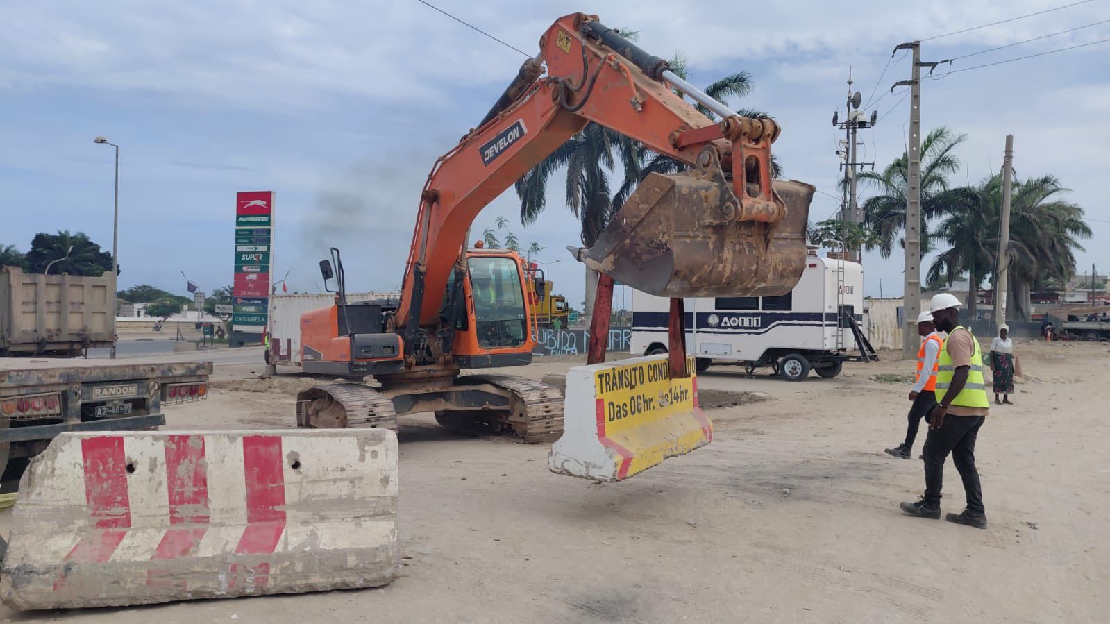 ARRANCA A CONSTRUÇÃO DA VIA RÁPIDA LOBITO - CATUMBELA