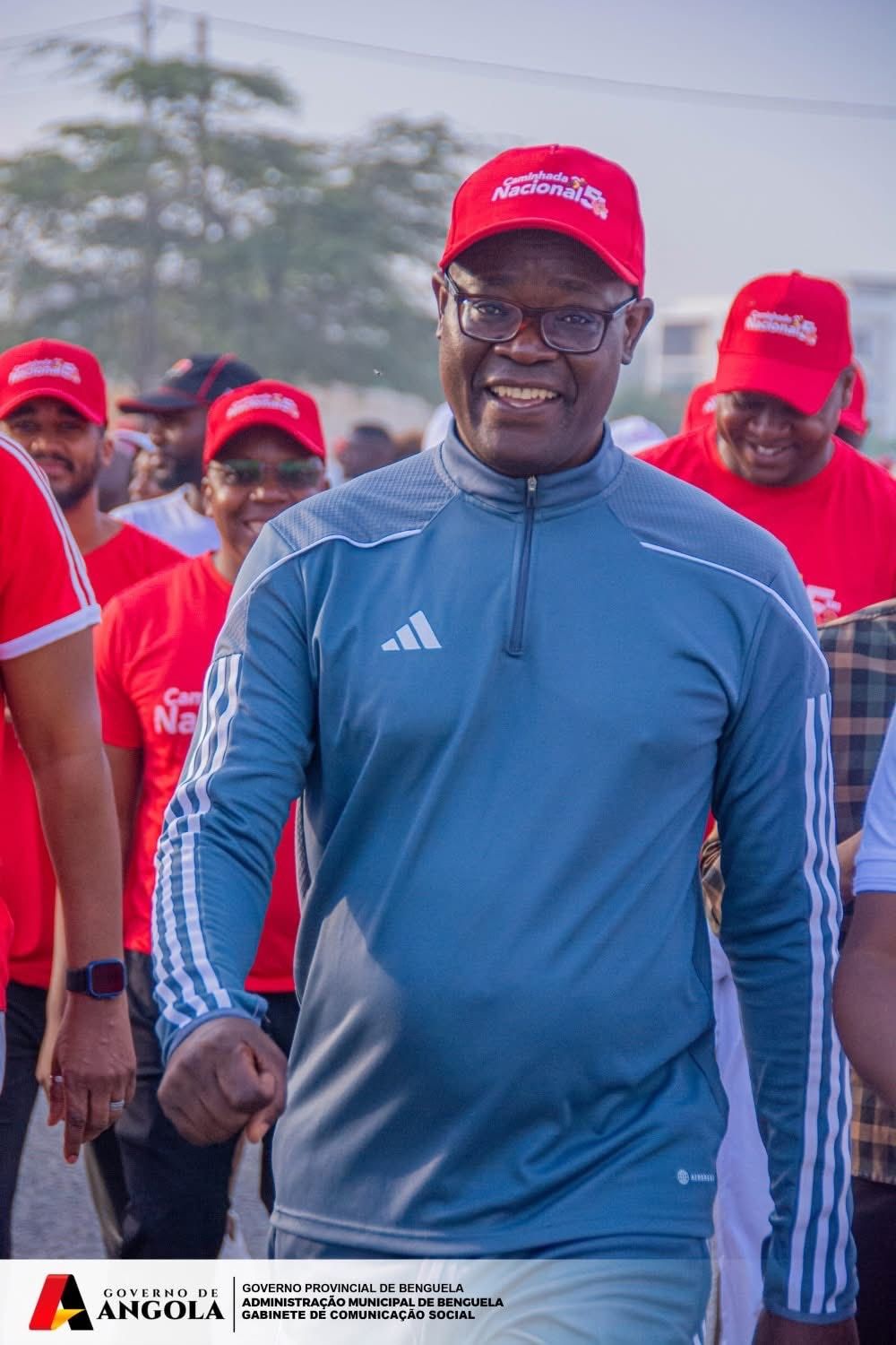 MUNÍCIPES DE BENGUELA ADEREM À CAMINHADA DA SAÚDE