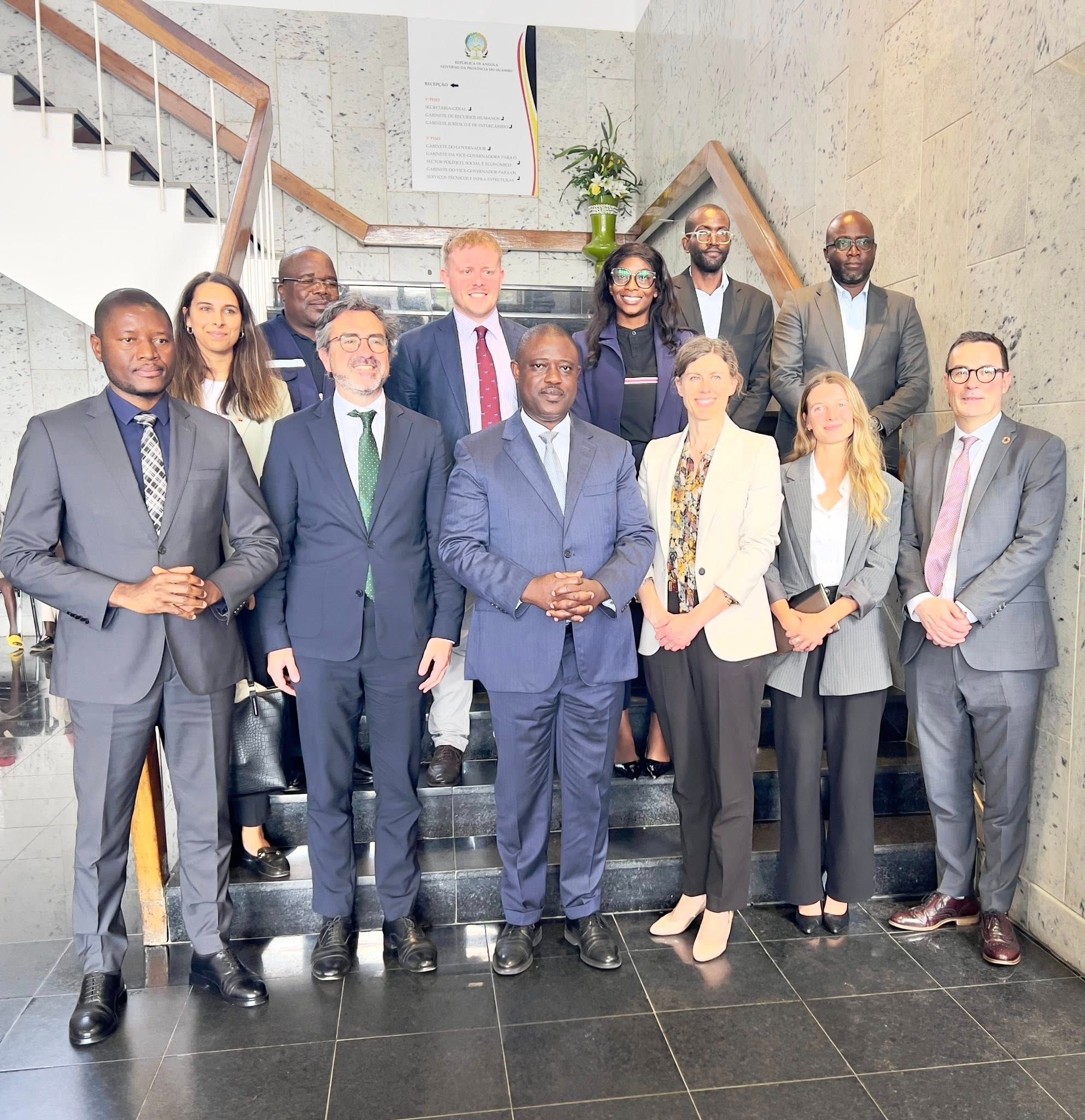 GOVERNADOR DO HUAMBO RECEBE EM AUDIÊNCIA DELEGAÇÃO DO REINO UNIDO