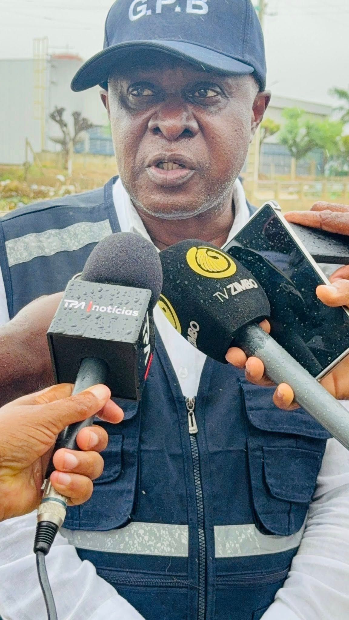 GOVERNADOR DE BENGUELA REALIZA TRABALHO DE CAMPO NO LOBITO E NA CATUMBELA