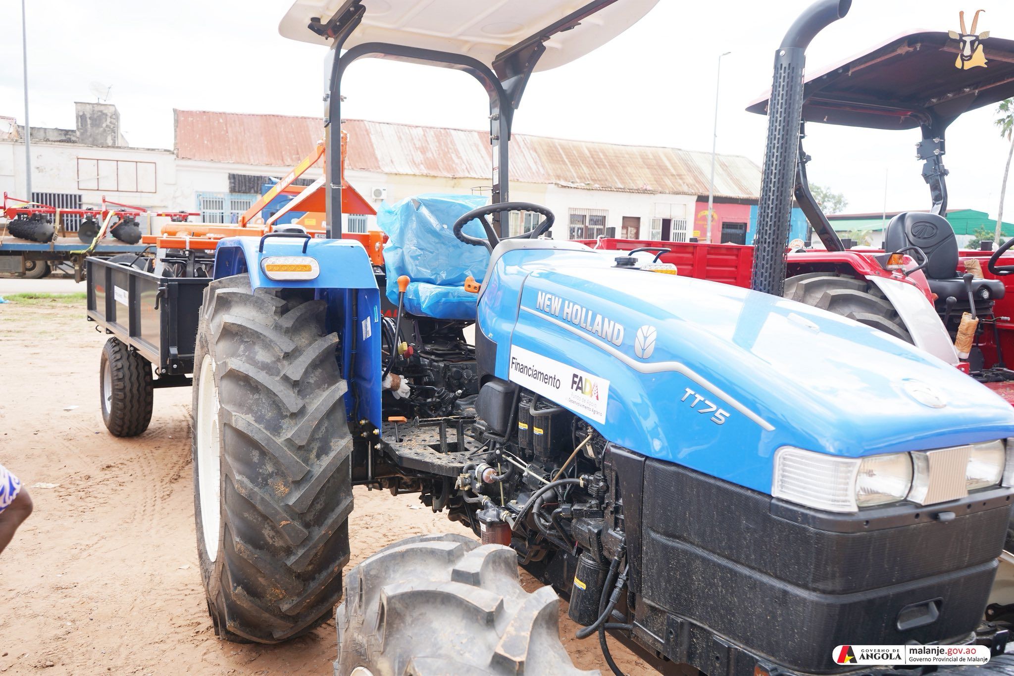 FADA FINANCIA TRACTORES E MOTO-CULTIVADORAS PARA COOPERATIVAS AGRÍCOLAS 
