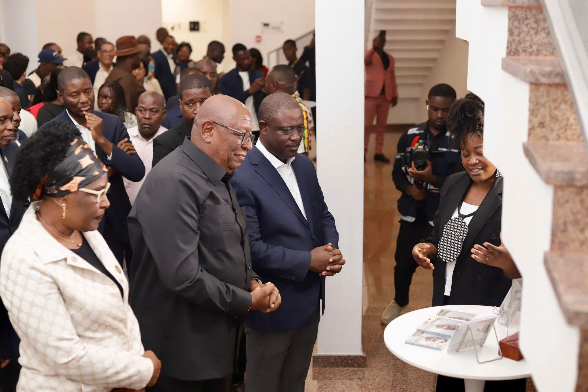 GOVERNADOR PEREIRA ALFREDO ENALTECE LEGADO DE JUSTINO HANDANGA EM CERIMÓNIA DE HOMENAGEM