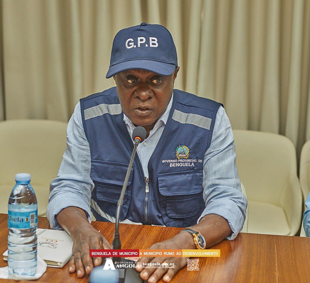 GOVERNADOR  RECEBE MINISTRO DAS OBRAS PÚBLICAS