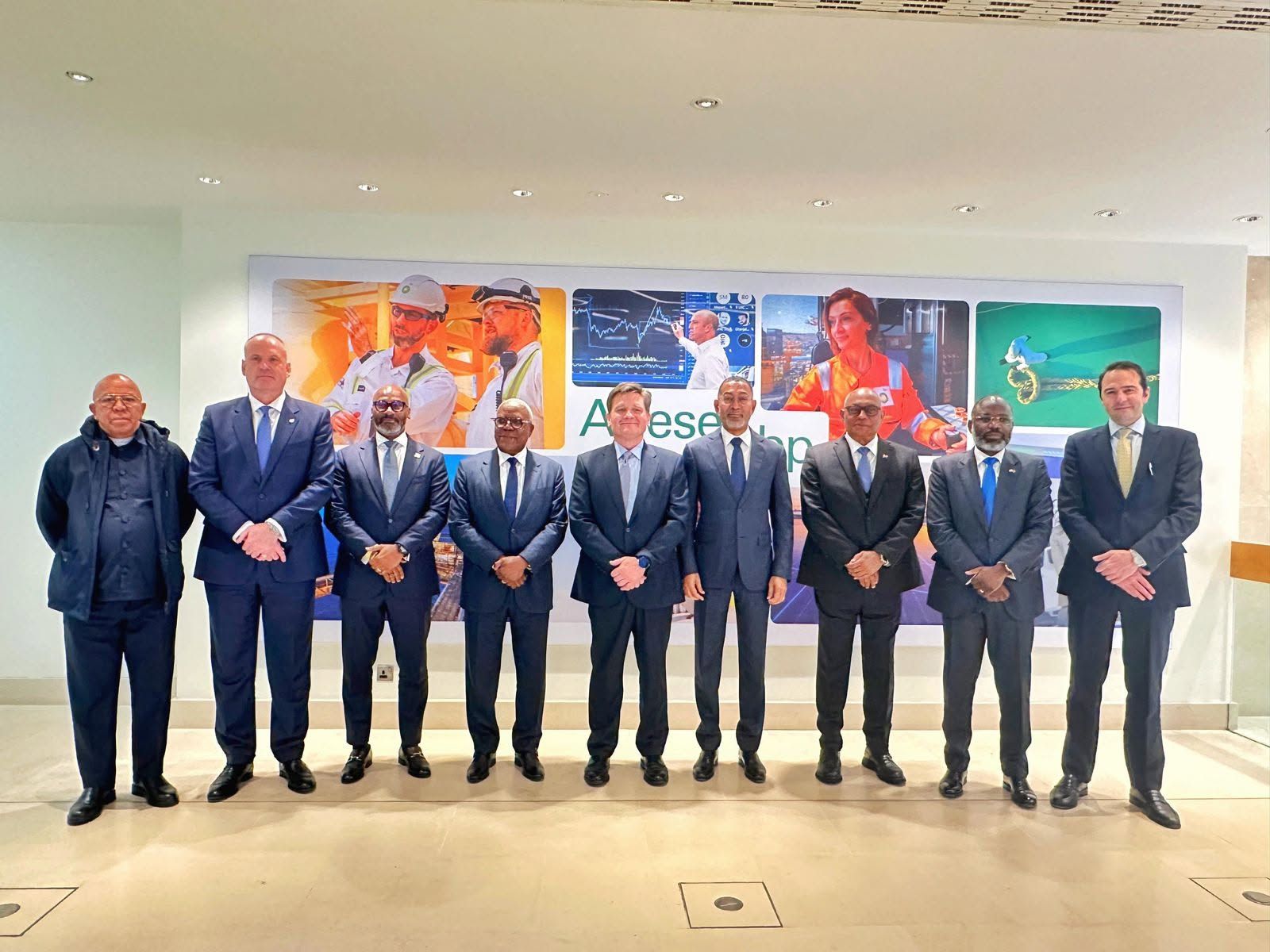 INVESTIMENTOS DA BP EM ANGOLA ANALISADOS NA VISITA DO MINISTRO DIAMANTINO AZEVEDO À PETROLÍFERA BRITÂNICA