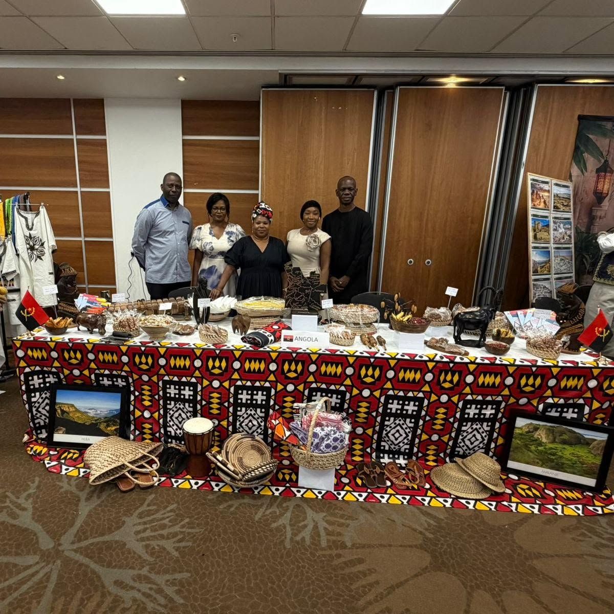 ARTE E GLAMOUR MARCAM CELEBRAÇÃO DO DIA DE ÁFRICA EM LONDRES