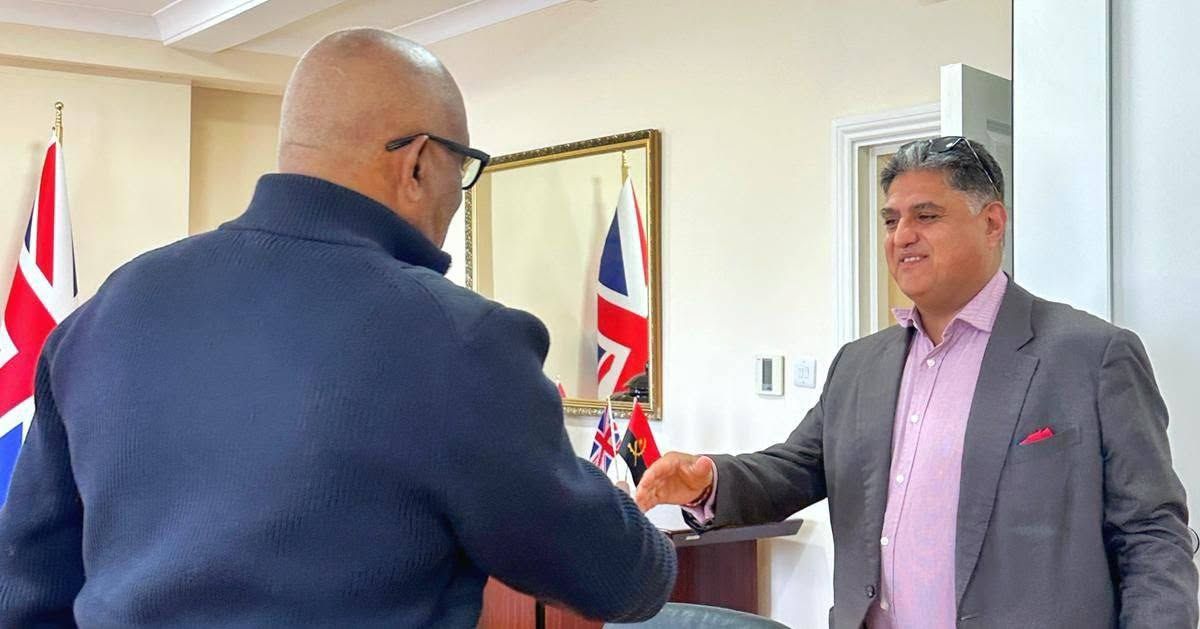 Reunião entre o Embaixador José Patrício com o Embaixador britânico em Angola Bharat Joshi e Director da DMA Invest, Atam Sandhu