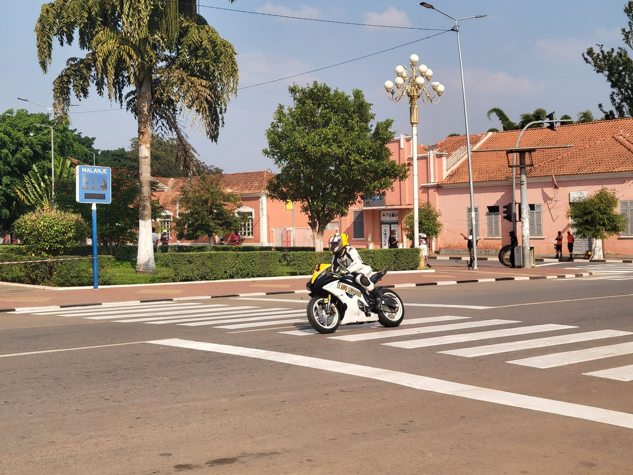 BERLAMINO SACHILULO VENCE GRANDE PRÉMIO CIDADE DE MALANJE EM MOTOCICLISMO