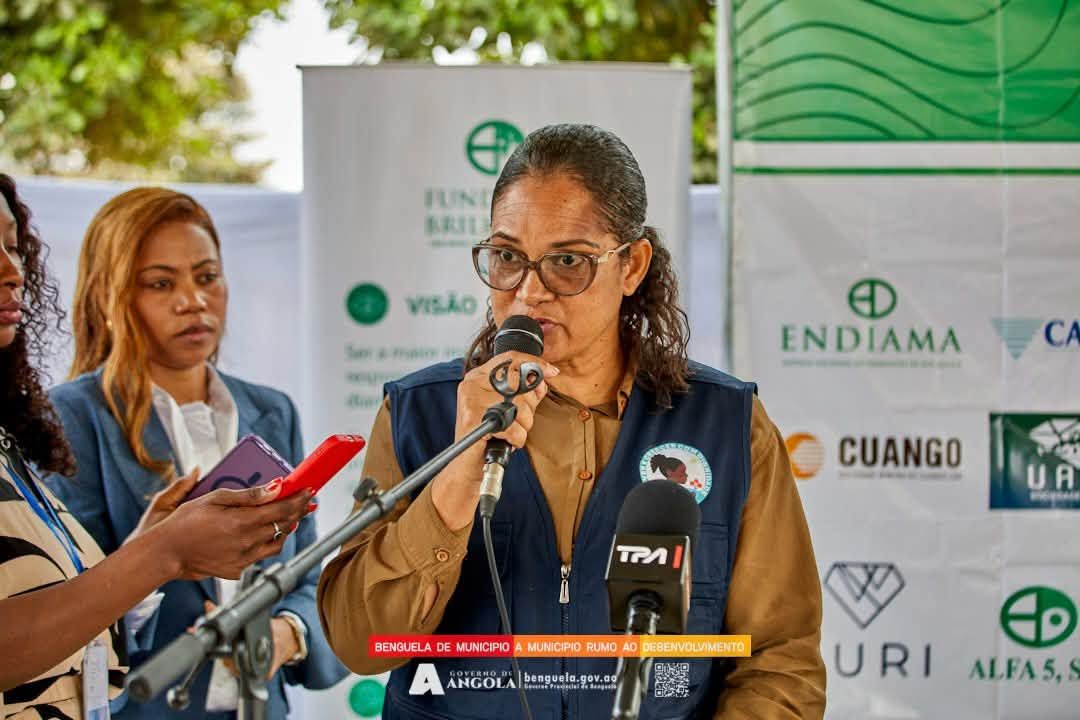 FUNDAÇÃO BRILHANTE ENTREGA KITS DE PROTECÇÃO A PESSOAS COM ALBINISMO EM BENGUELA