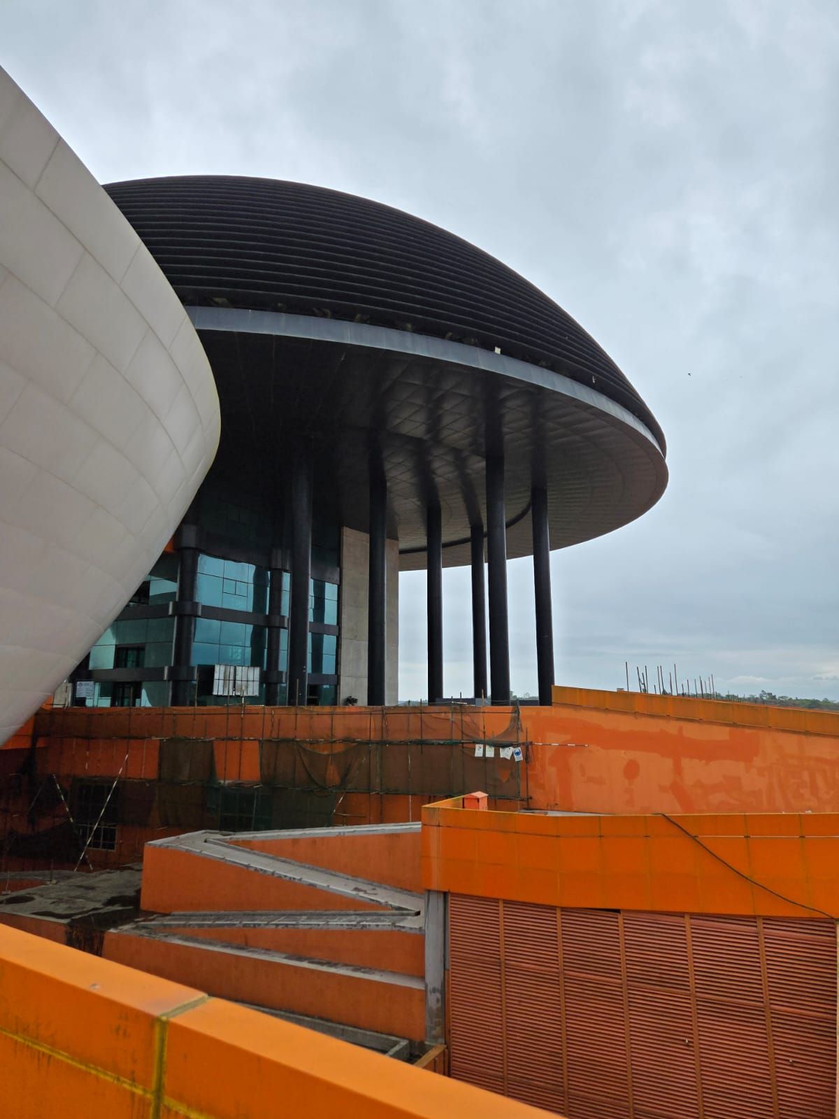 MESCTI Participa na Cerimónia de Reinício das Obras de Construção da Universidade 11 de Novembro