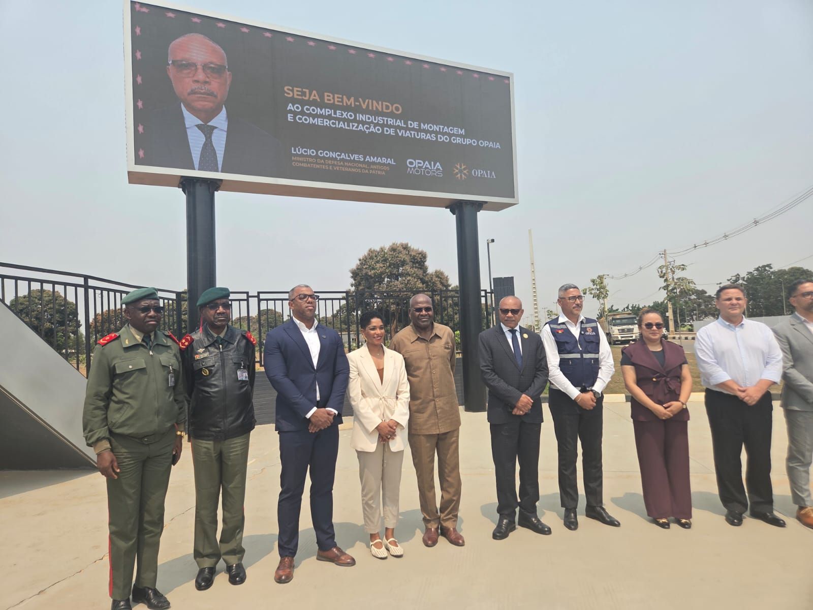 Ministro Lúcio Amaral  visita  Complexo Industrial  do Grupo Opaia Motors