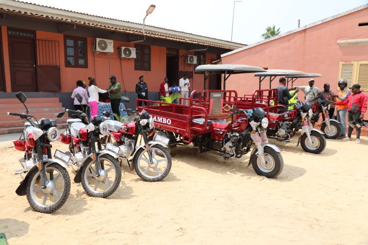 Projecto de Moto- Táxi denominado Tuendi Nzila chega a província de Cabinda