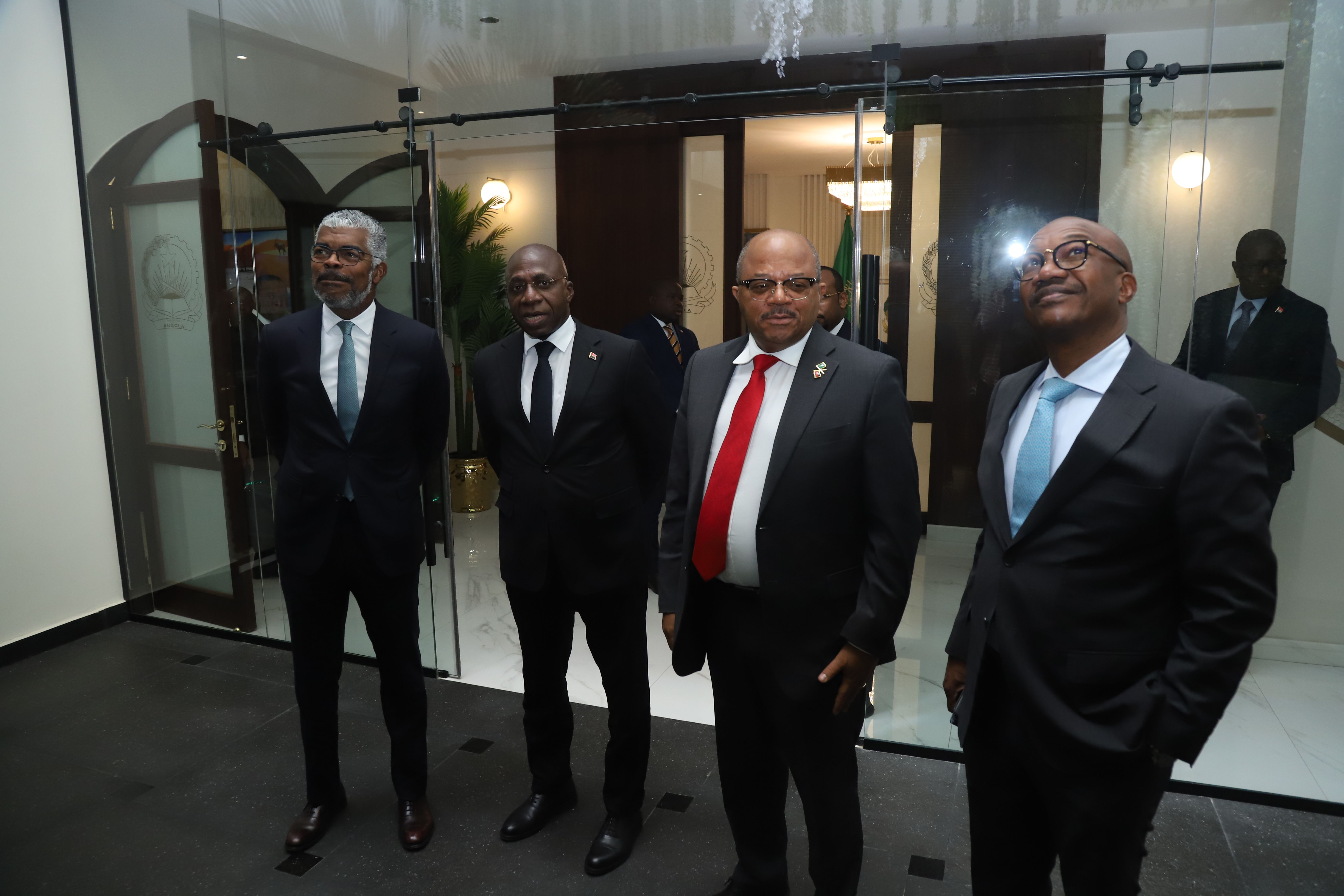 Visita de Sua Excelência Embaixador Téte António Ministro das Relações Exteriores ao Reino da Arábia Saudita