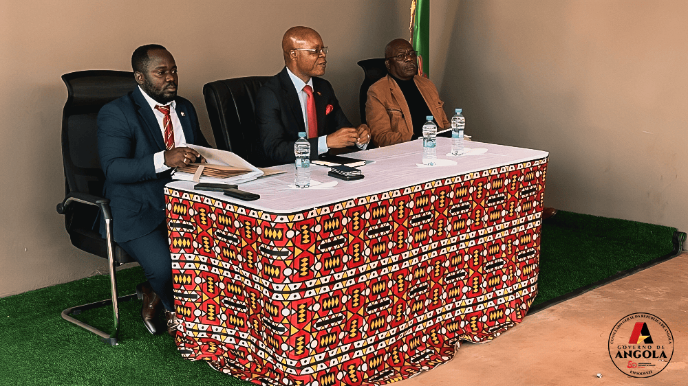 REUNIÃO COM OS FUNCIONÁRIOS DE ENGAJAMENTO LOCAL