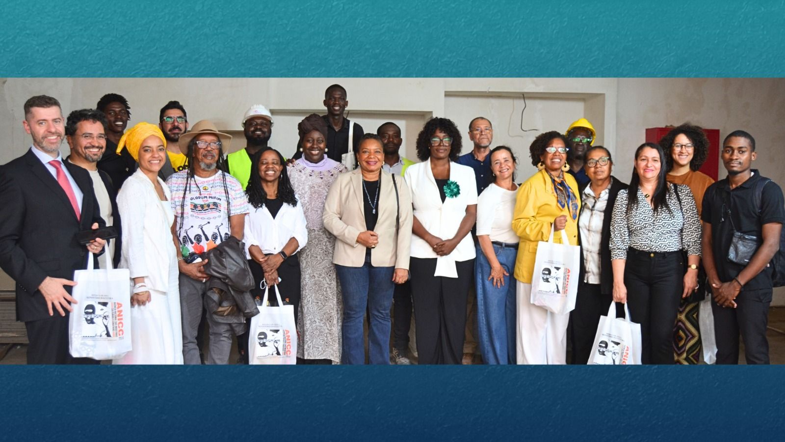 MINISTRA DA CULTURA DO BRASIL VISITA INSTALAÇÕES DA FUTURA CINEMATECA NACIONAL