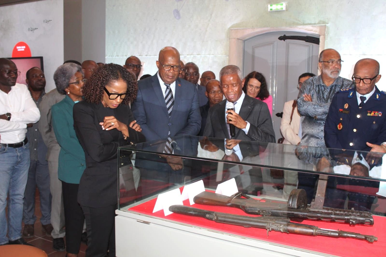 MESCTI VISITA O MUSEU DAS FORÇAS ARMADAS