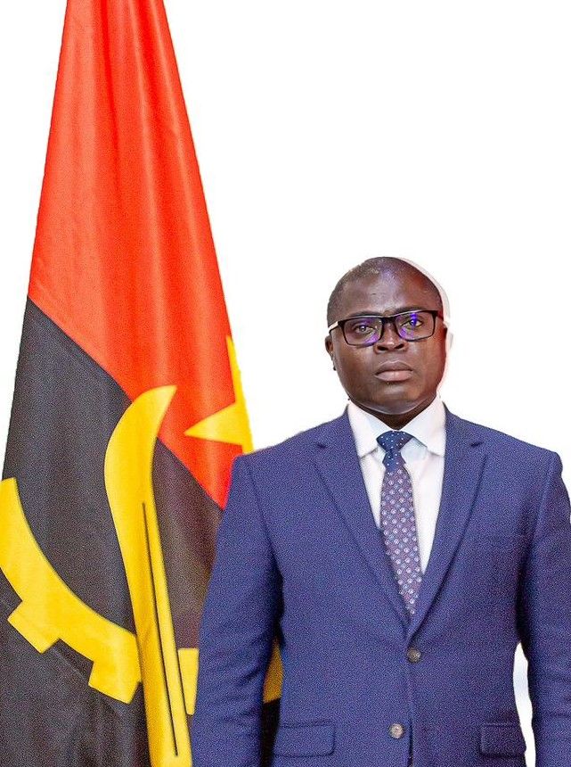 ESMERALDINO CLÁUDIO PEMESSA ABREU