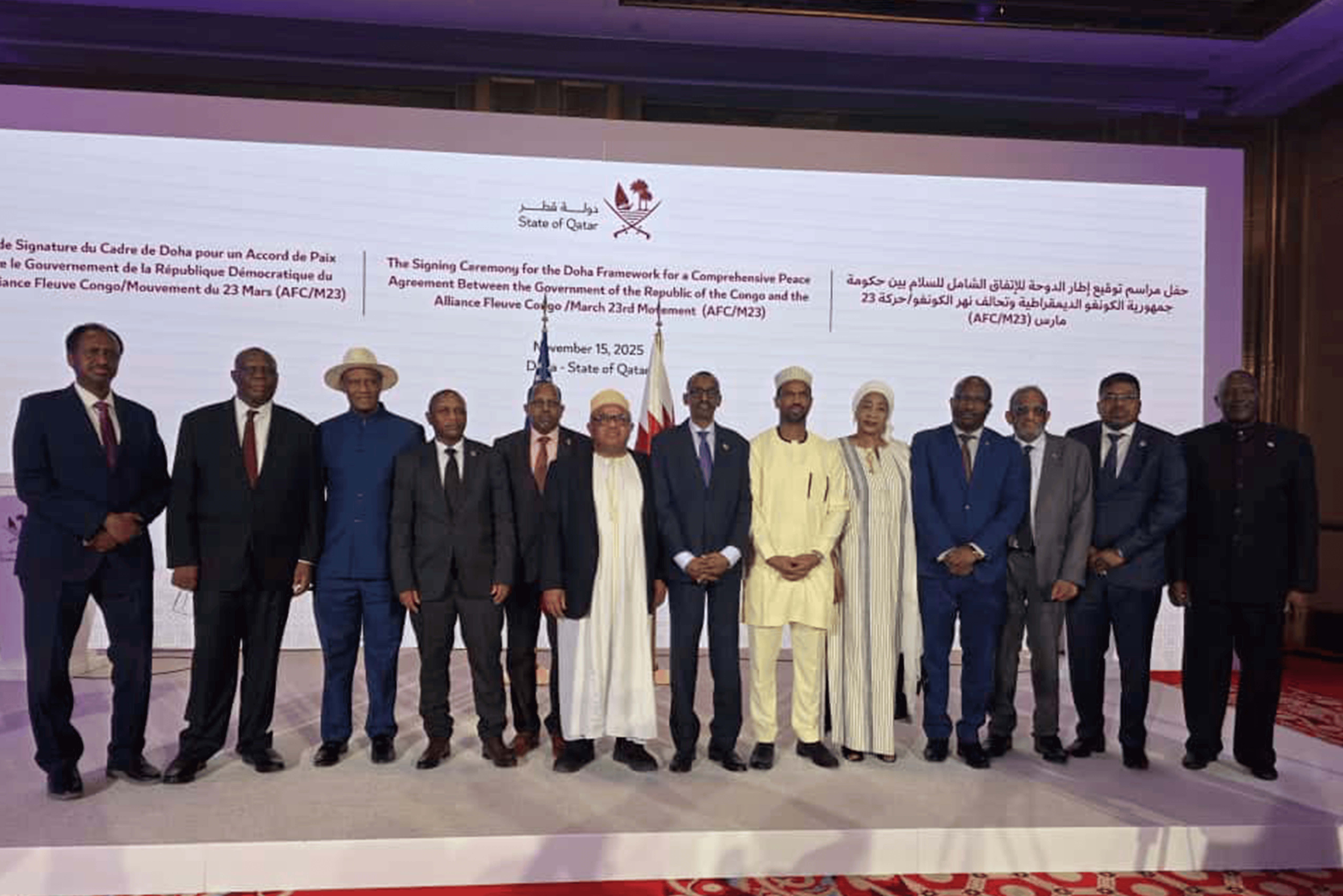 Sua Excelência António Coelho Ramos da Cruz com homologos africanos na cerimónia de de assinatura do acordo base entre a RDC e o movimento M23